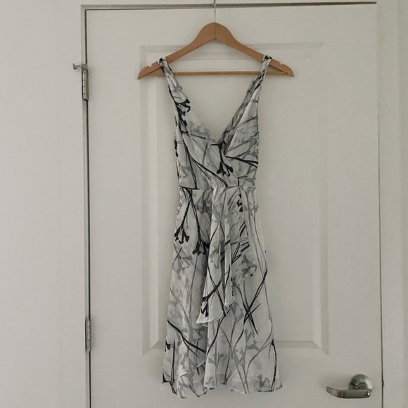 Reiss Elsie Fit and Flare Dress Silk Brushstroke - Picture 3 of 9